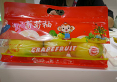 Small sized pomelo on display at Xiamen Sonpy.